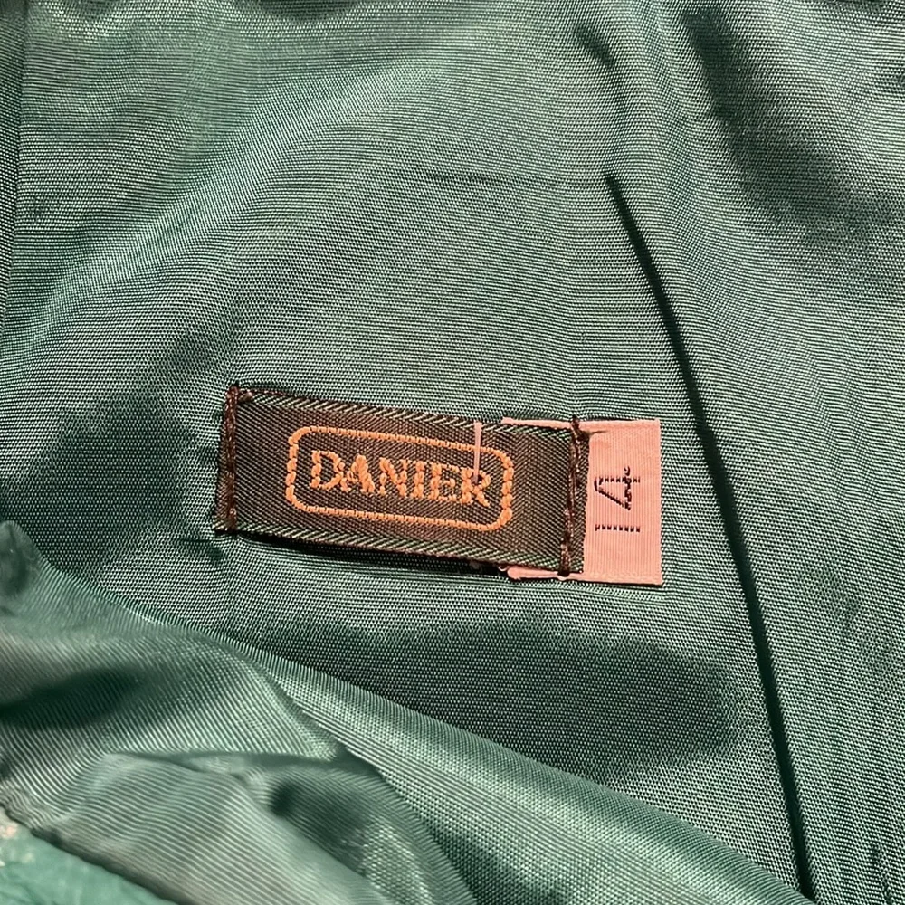 Ladies Green Lambskin Leather Skirt - Picture 4 of 5